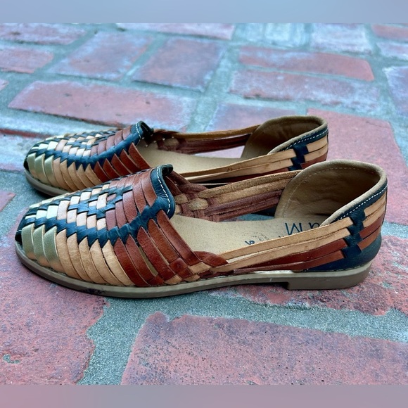 Woven Huarache Leather Sandals Size 6 Tan Black Brown Gold EUC - Picture 4 of 7